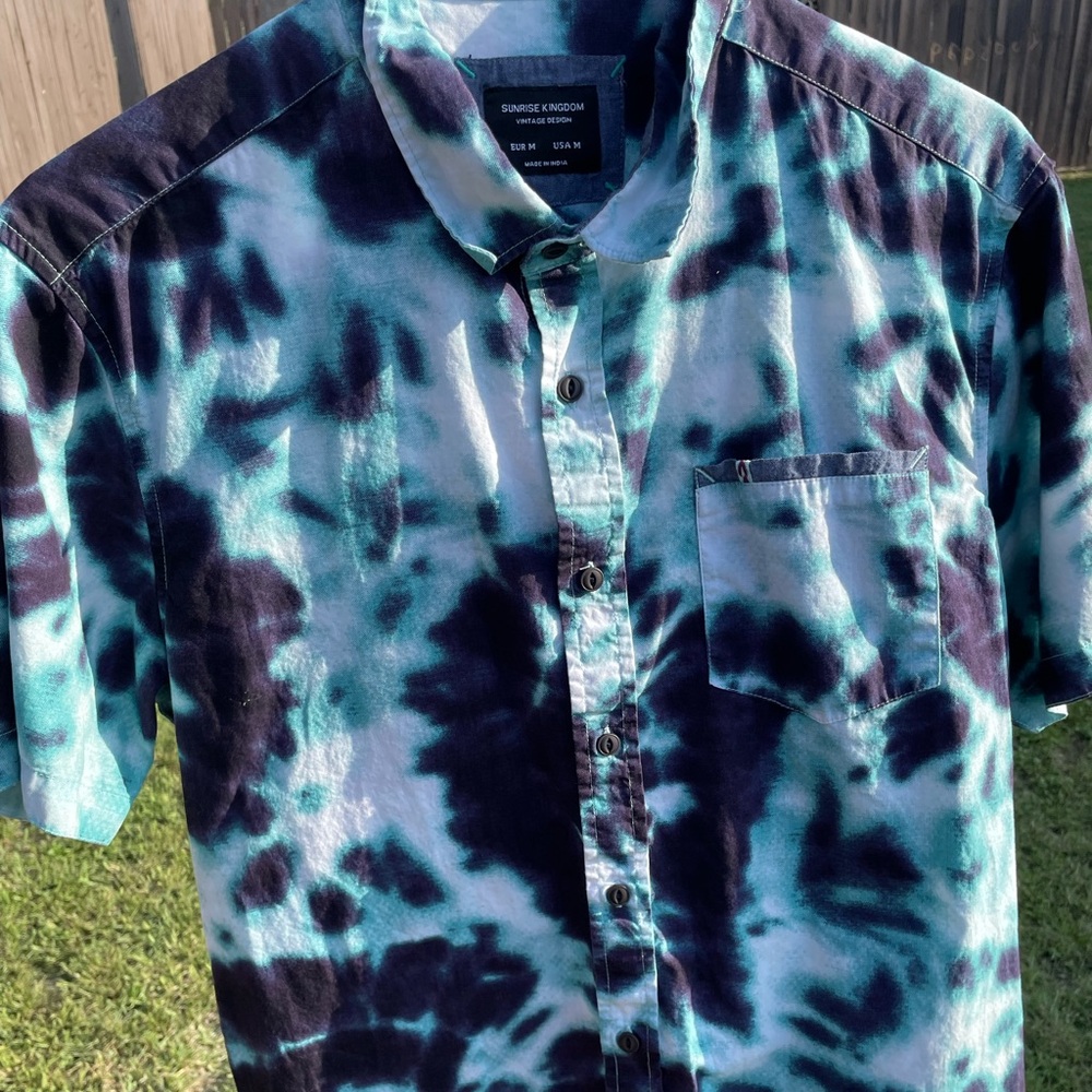 Mens sunrise kingdom blue tie dye button down shirt - Picture 3 of 17